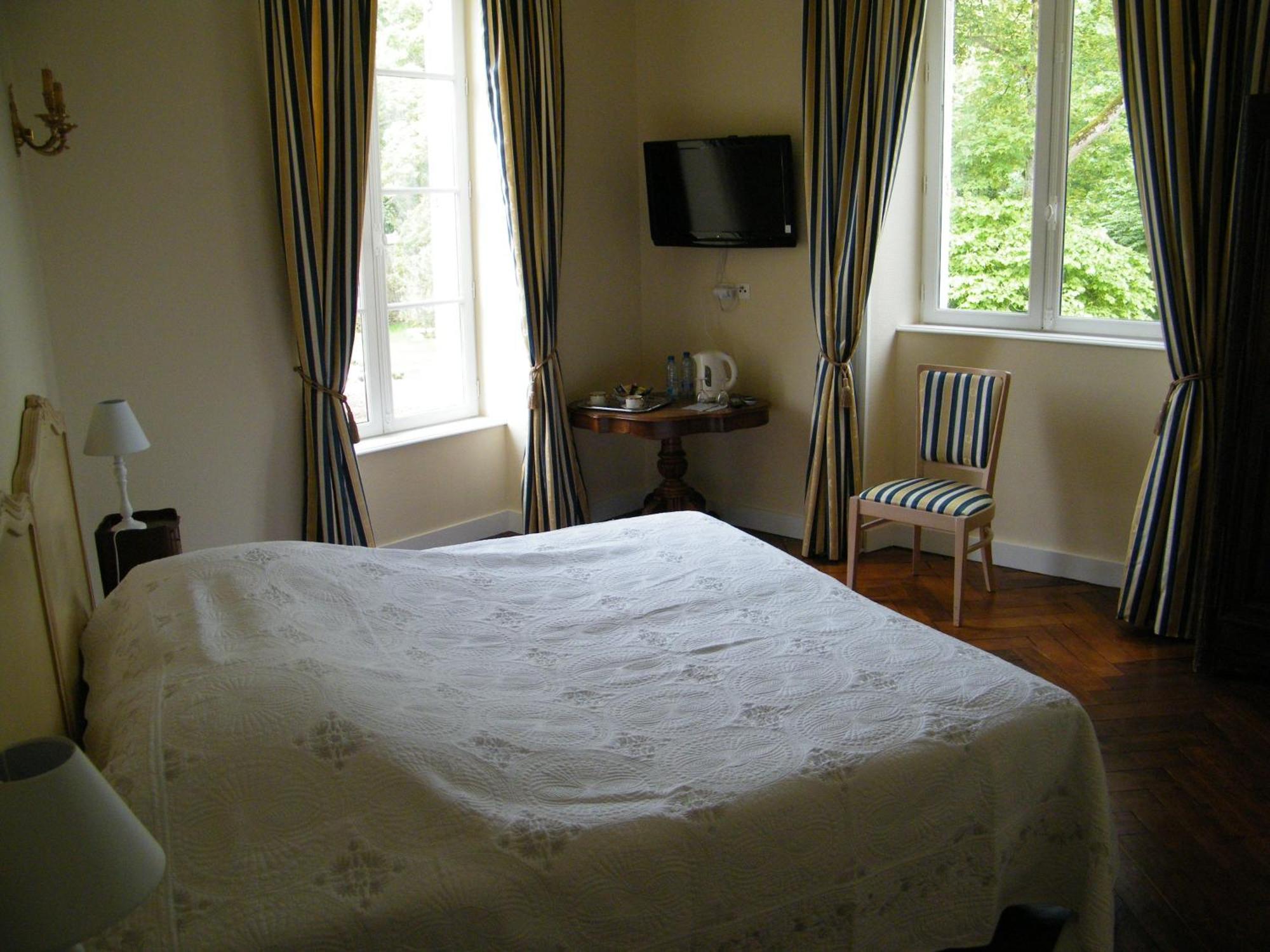 Chambres D'Hotes Chateau De Damigny Saint-Martin-des-Entrees Luaran gambar